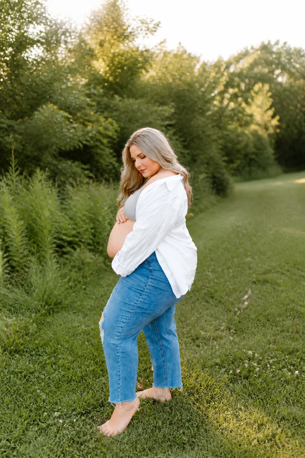 Casual Chic Denim Maternity Style