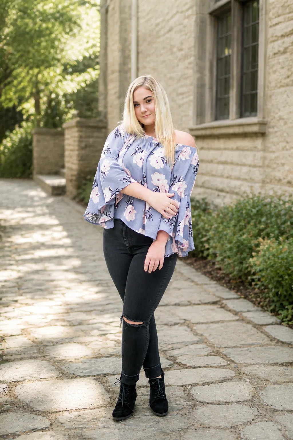 Casual floral blouse outfit posing tips
