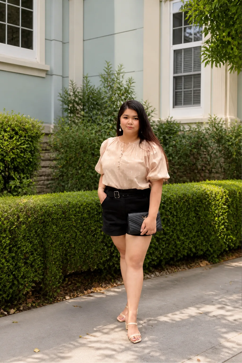 Chic Casual Styling for Petite Figures