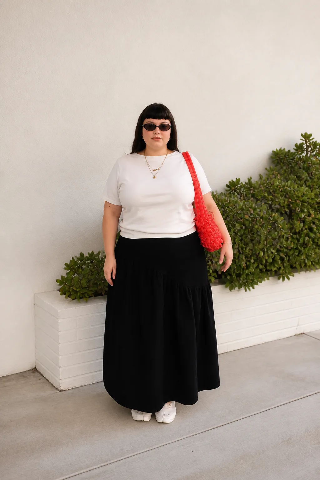 Chic Minimalist Plus Size Look