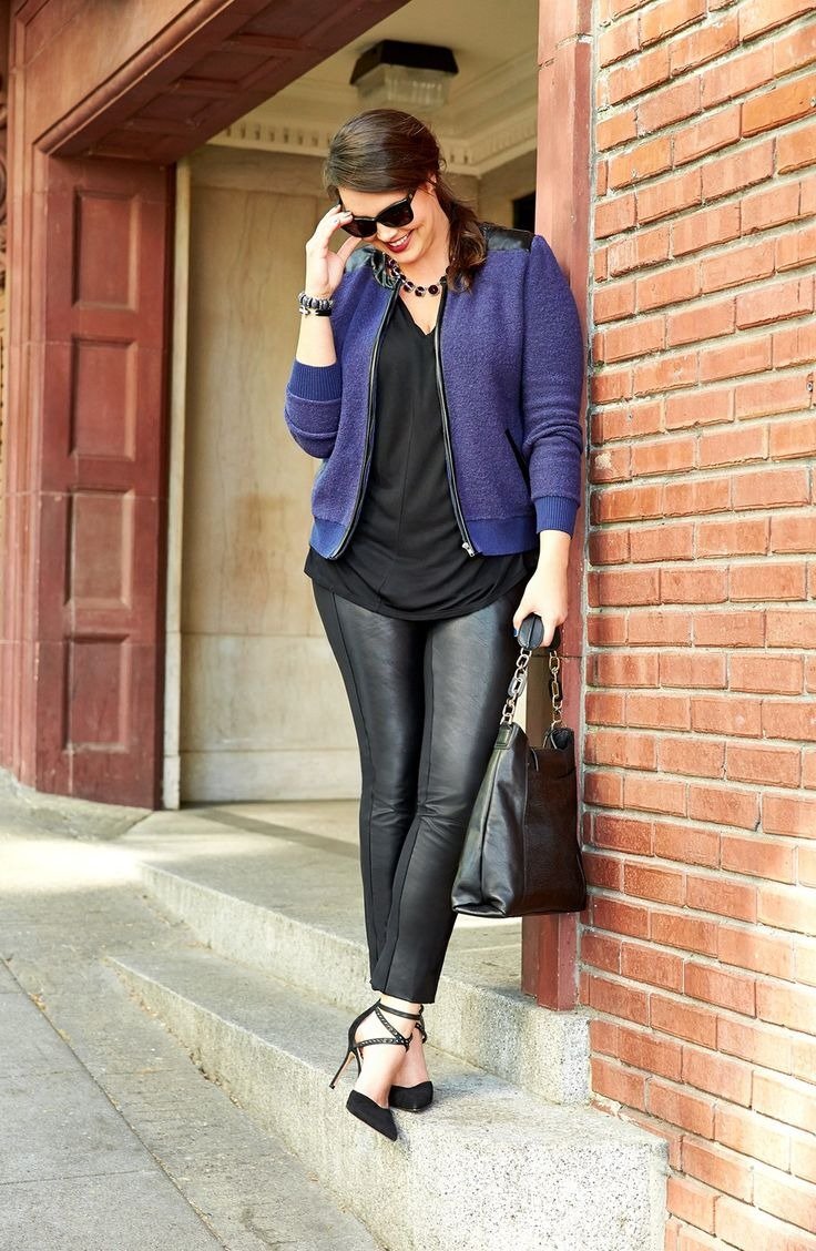 Source: https://www.reddit.com/r/femalefashionadvice/comments/1k197v/plussized_fashion/