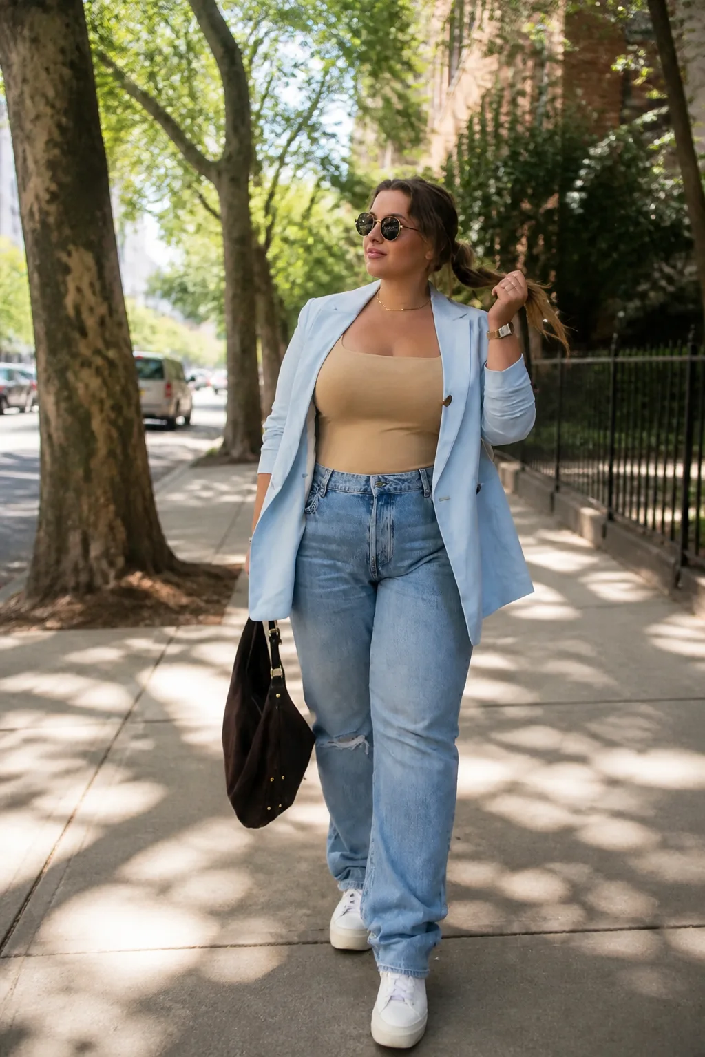 Effortless Business Casual for Curvy Frames