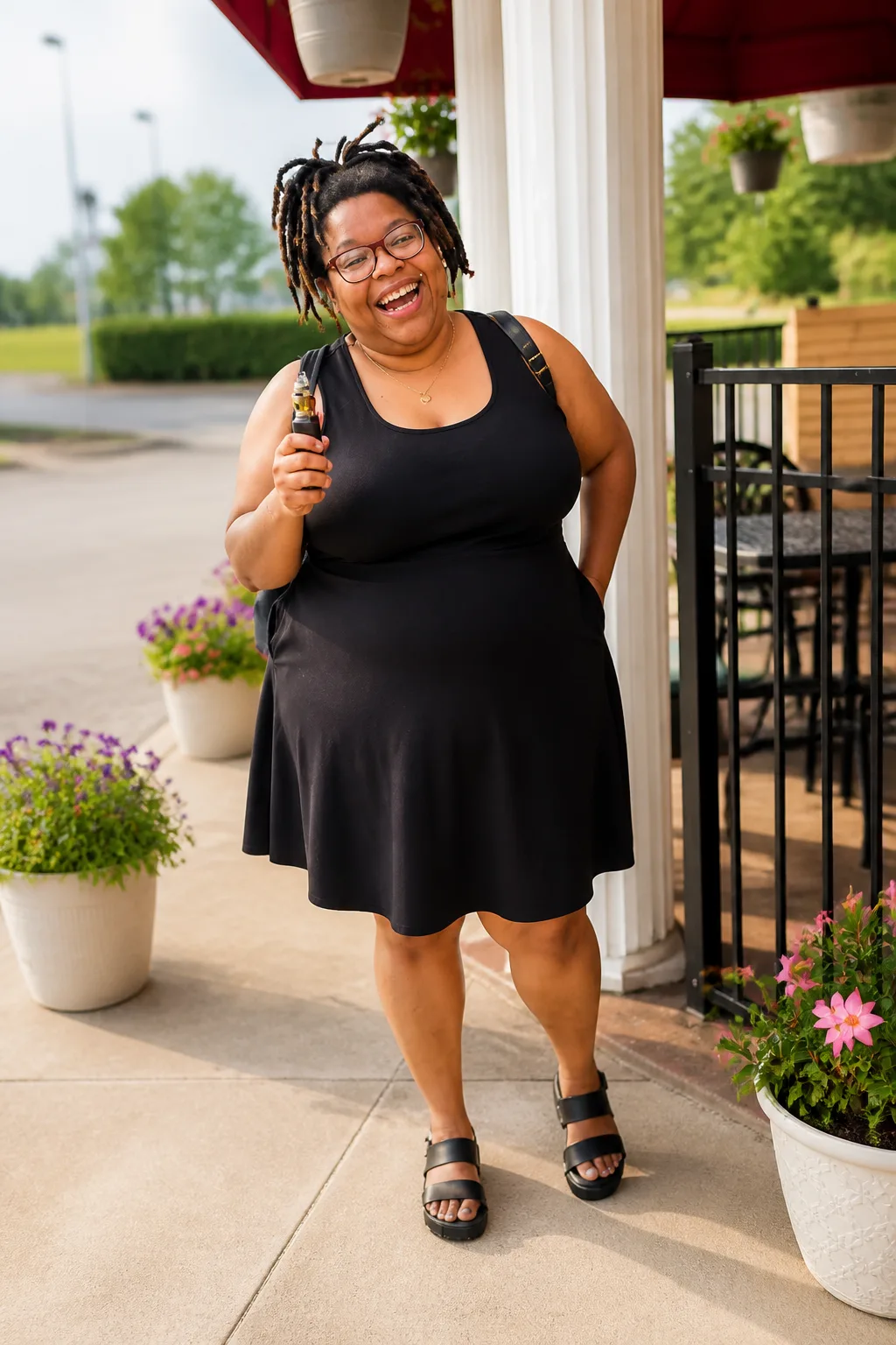 Effortless Summer Black Midi Dress Style