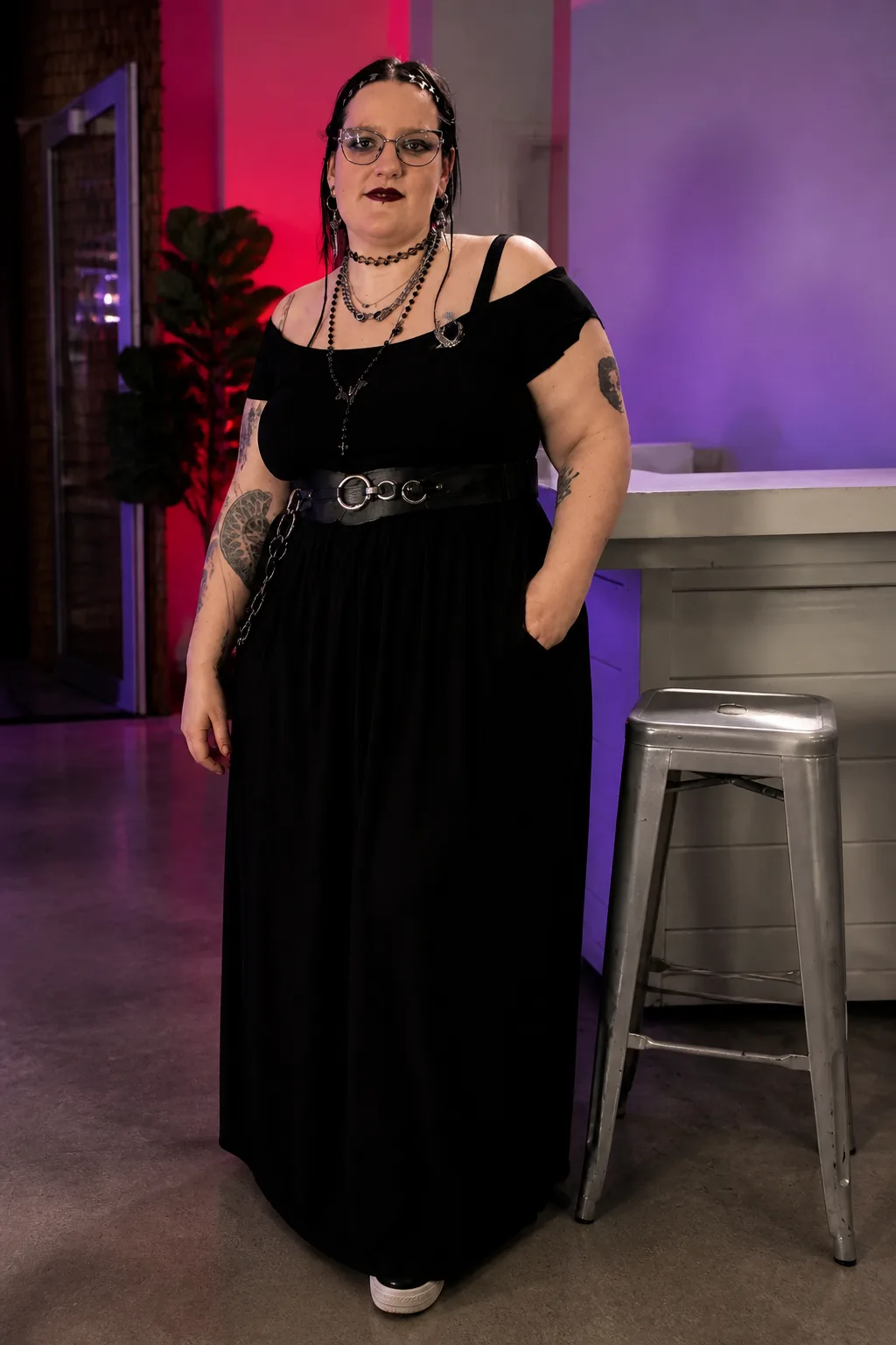 Elegant Minimalist Plus Size Goth Dress
