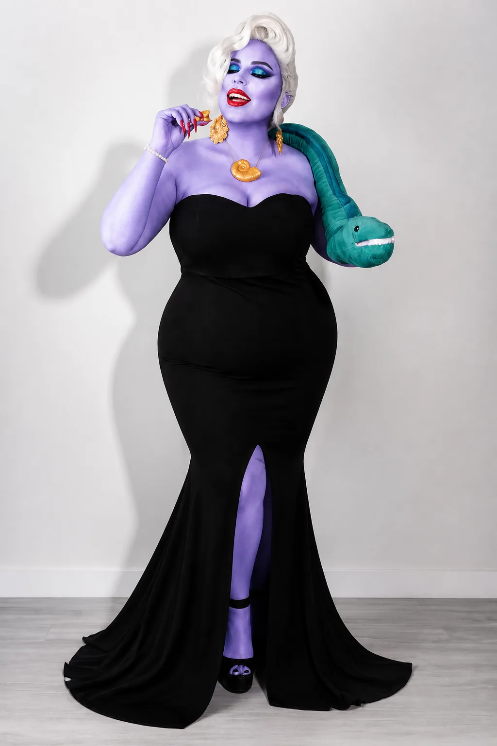 Glamorous Plus Size Ursula Cosplay Ideas