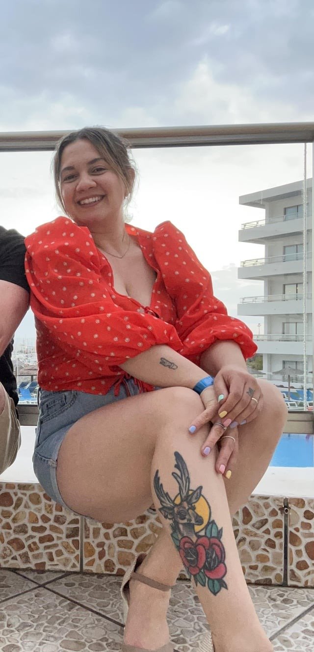 Source: https://www.reddit.com/r/fashion/comments/1hd8nsa/how_can_i_dress_elegantly_for_beach_and_pool/