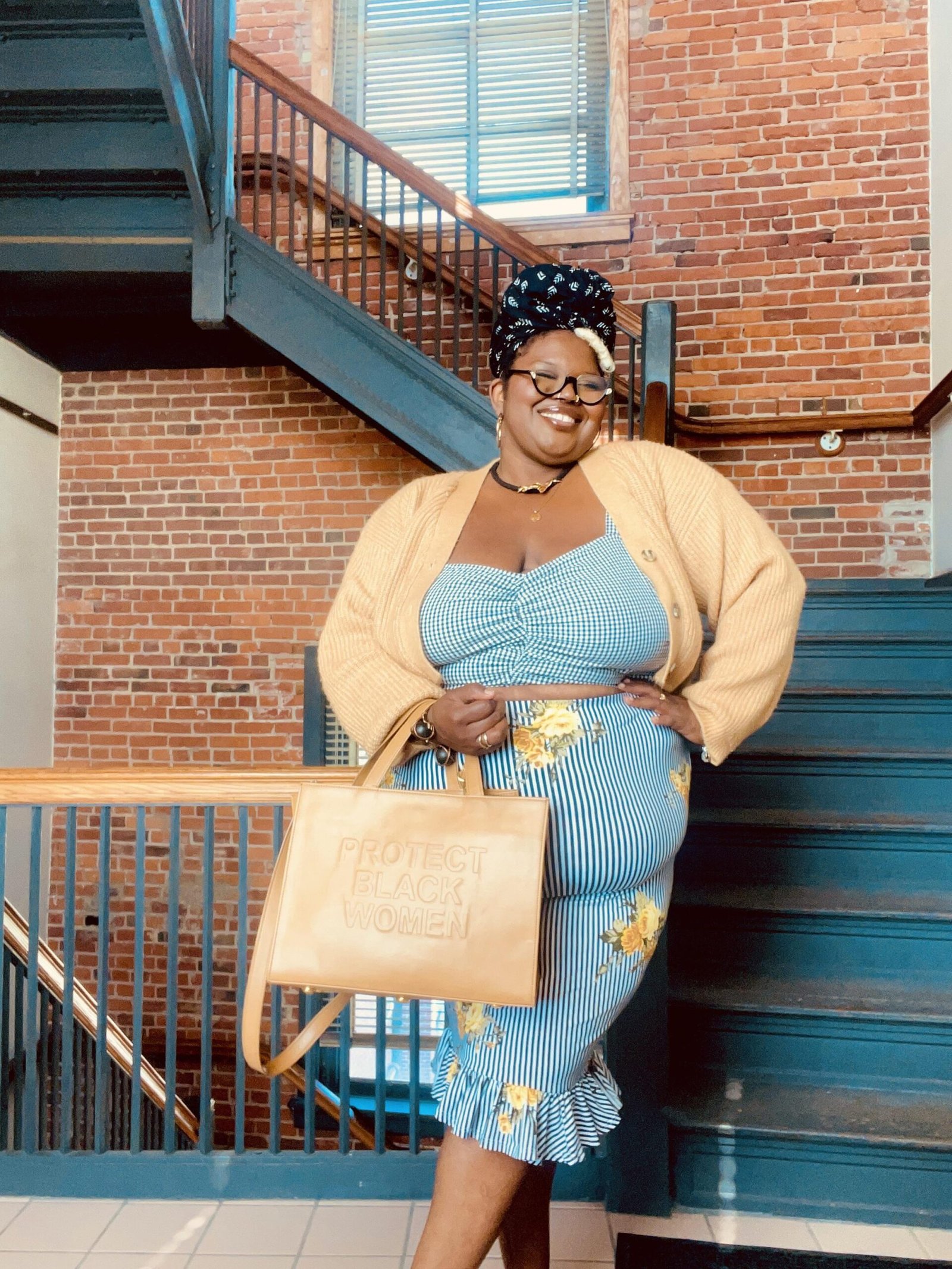 Source: https://www.reddit.com/r/PlusSizeFashion/comments/145ls8v/felt_like_sunshine_im_glad_i_no_longer_care_about/