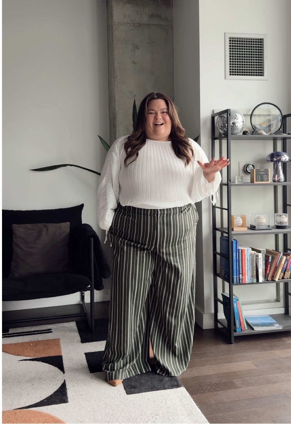 Professional Striped Wide-Leg Pants Look