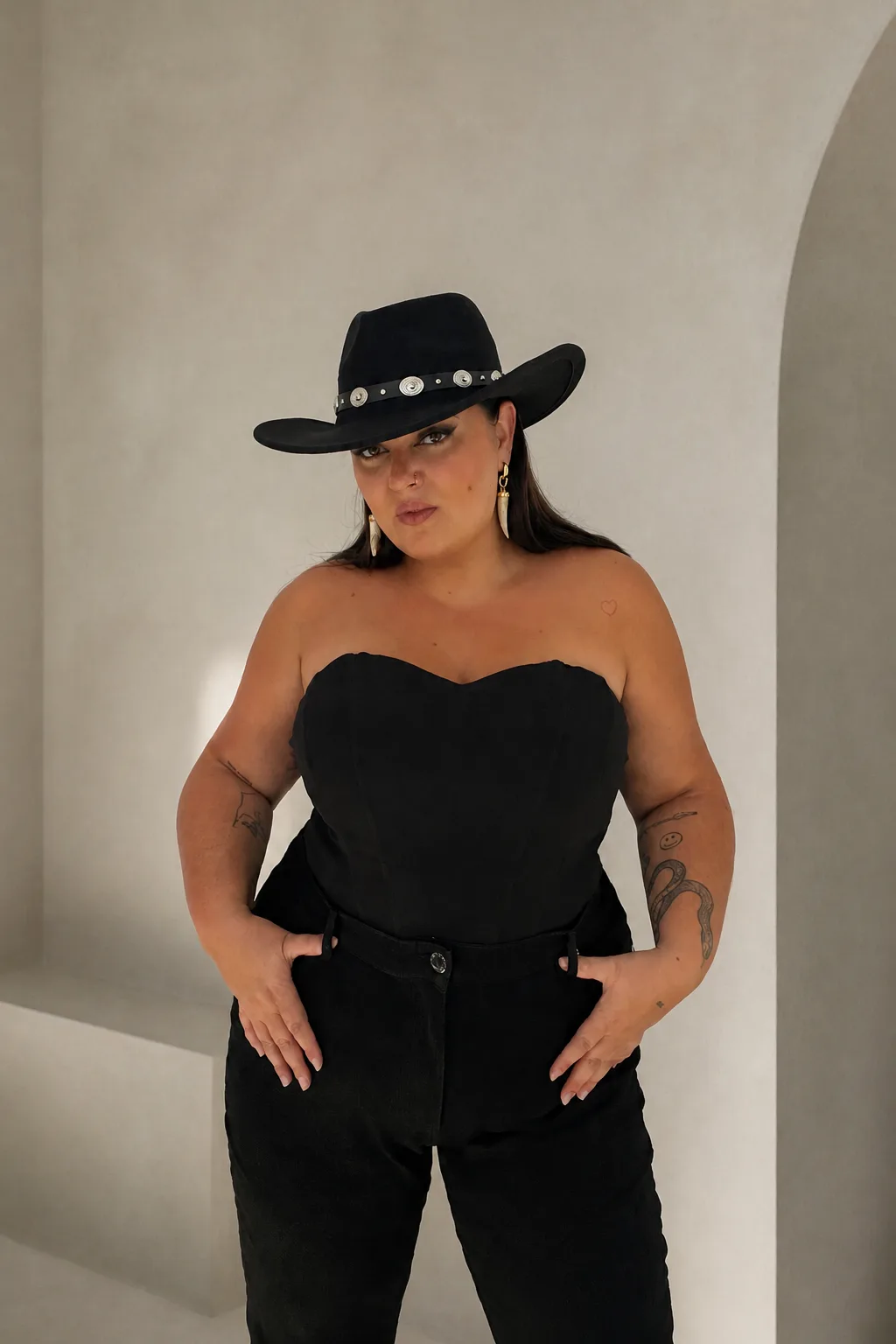 Sleek all-black western look