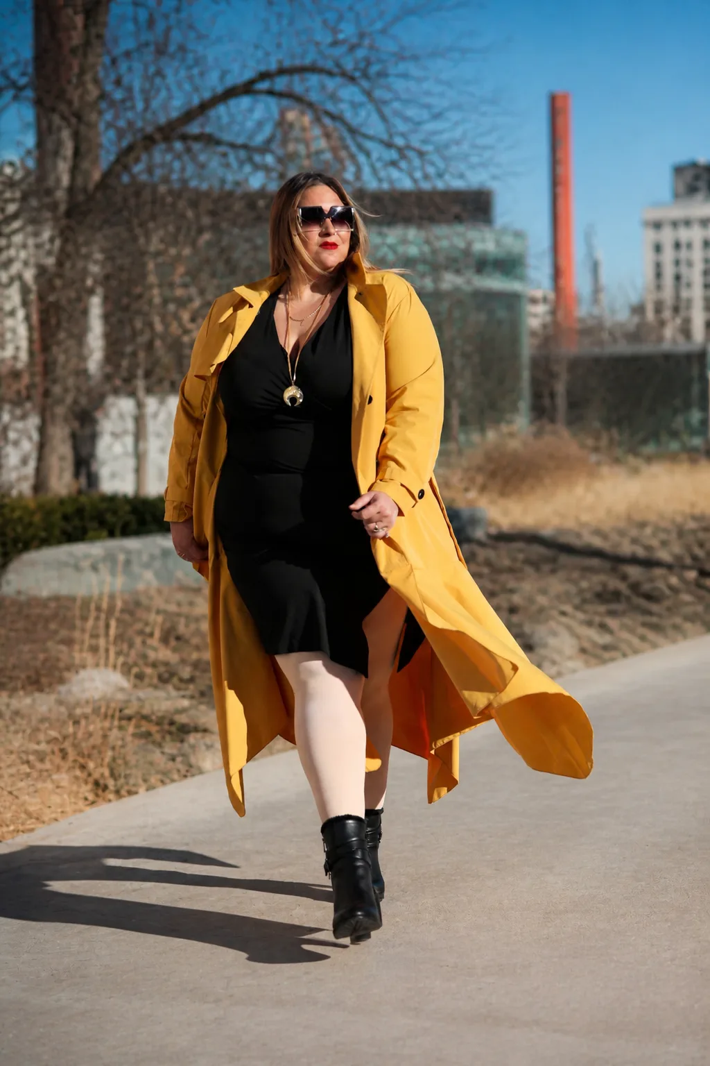 Street Style: The Dramatic Yellow Duster